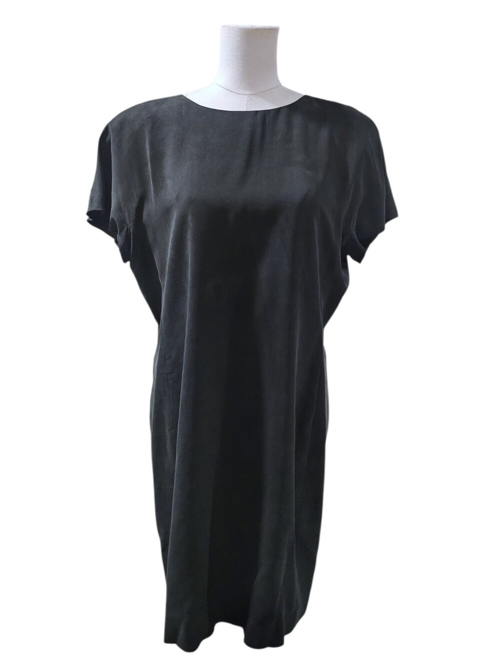 Vintage Barry Bricken 100% silk black dress with shoulder pads, size 14